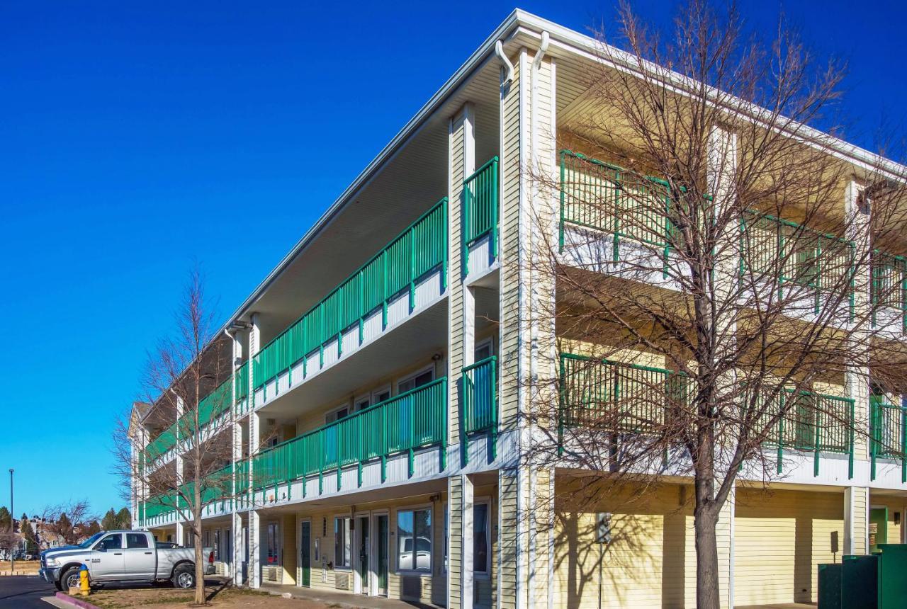 Hometowne Studios By Red Roof Colorado Springs - Airport Екстер'єр фото