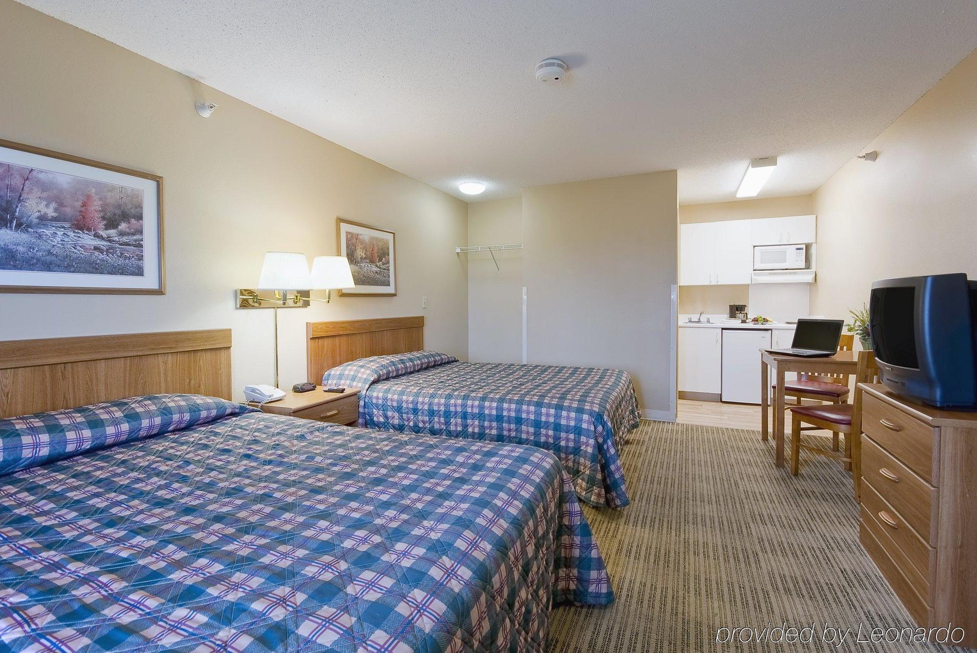 Hometowne Studios By Red Roof Colorado Springs - Airport Екстер'єр фото